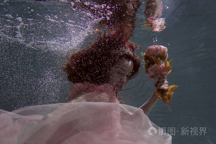 潜水 深的 面对 浮潜 肖像 潜水员 女人 美丽的 跳舞
