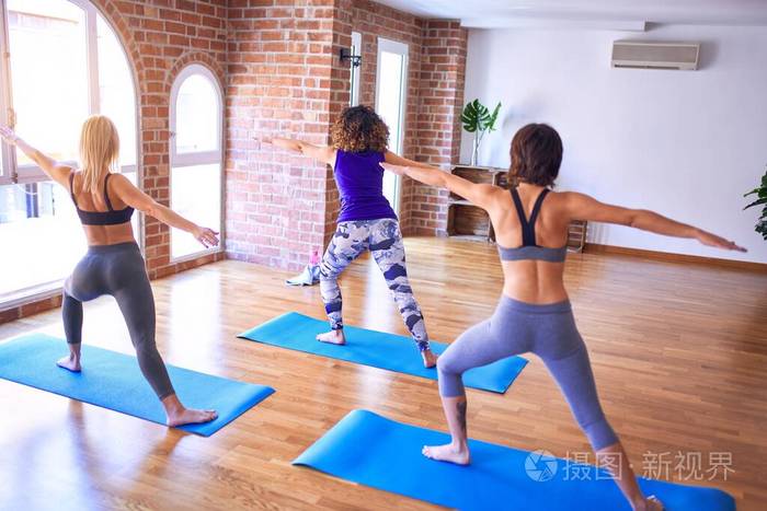 身体 肖像 运动 微笑 西班牙裔 白种人 训练 瑜伽 锻炼