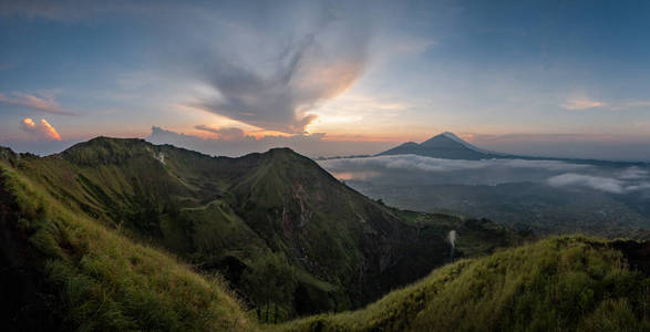 火山口 风景 森林 印度尼西亚 夏天 火山 日出 巴图尔