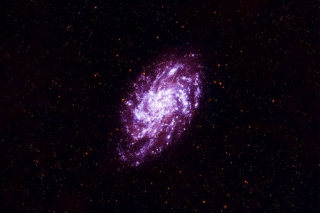 深空美丽的粉红色宇宙星云。这张图片的元素是由美国宇航局提供的。