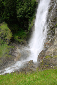 阿尔卑斯山 瀑布 意大利 浪漫的 岩石 石头 风景 美丽的