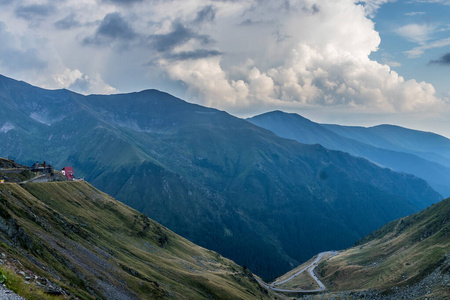 自然 小山 夏天 全景图 冒险 徒步旅行 森林 岩石 运输