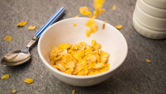 小麦 健康 饮食 玉米 玉米片 液体 运动 能量 早餐 鳞片