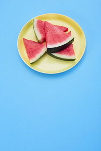桌子 美味的 西瓜 甜的 甜点 种子 夏天 水果 小吃 维生素