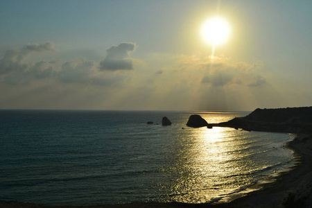 波浪 石头 风景 海滩 美丽的 旅行 海岸线 旅游业 反射