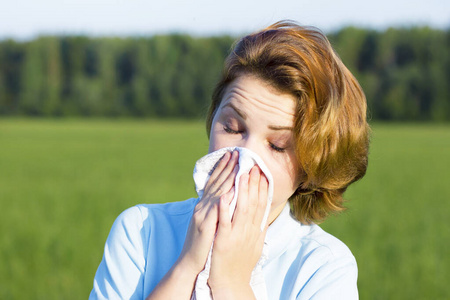 咳嗽 医疗保健 病毒 花粉 鼻子 疼痛 外部 组织 手帕