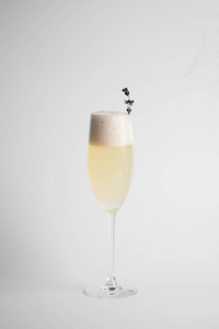 液体 清爽 寒冷的 香槟 葡萄酒 餐厅 玻璃 庆祝 泡沫