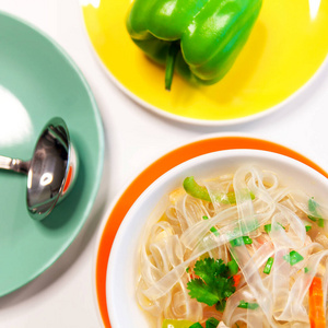 沙拉 面条 餐厅 素食主义者 泰语 午餐 晚餐 粉丝 越南