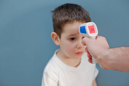 温度计 流行病 爸爸 呼吸系统 新型冠状病毒 药房 儿童