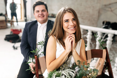 婚礼上兴奋的女嘉宾