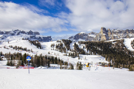 季节 太阳 滑雪 运动 旅游业 假期 意大利 冬天 闲暇