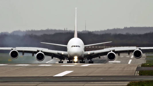 航空公司 航班 机场 喷气式飞机 运输 天空 到达 客机