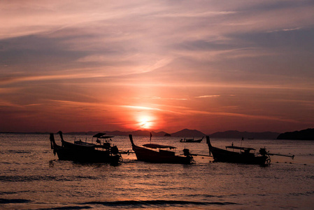 自然 颜色 克拉比 海滩 热的 海洋 美丽的 太阳 旅行