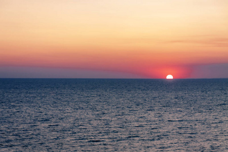 假日 傍晚 美女 海景 场景 旅行 旅游业 夏天 轮廓 黄昏