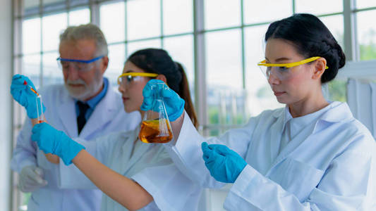 显微镜 手套 生物学 医院 药房 女人 化学 健康 调查