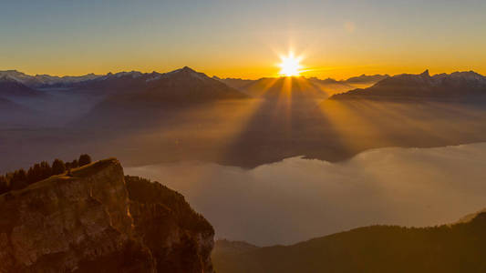 旅游业 风景 全景图 天空 阿尔卑斯山 日落 太阳