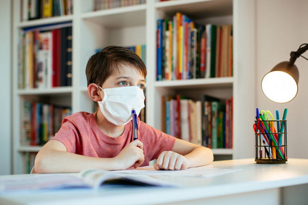 儿童 光晕 小孩 流感 疾病 防毒面具 在线 流行病 白种人