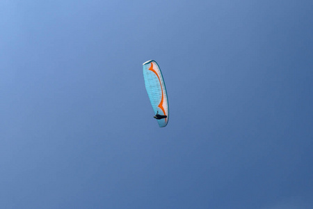 运动 自然 爱好 降落伞 自由 男人 天空 夏天 闲暇 高的