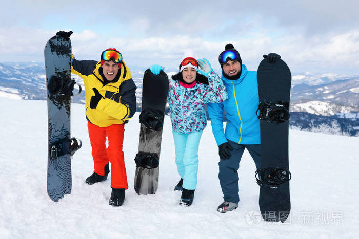求助 冒险 滑雪板 肖像 快乐 滑雪 白种人 季节 冬季
