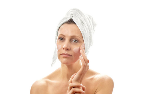 面具 保湿霜 老化 皮肤 毛巾 程序 面部 年龄 补丁 美女