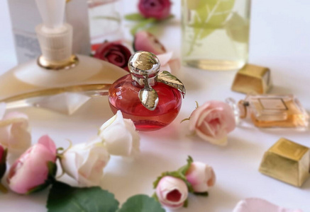 瓶子 魅力 本质 玫瑰 芳香 花瓣 时尚 气味 芬芳 液体