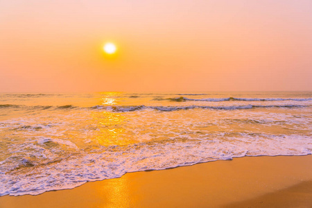 日出 场景 波动 海景 墙纸 美丽的 地平线 早晨 海滩