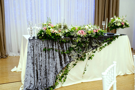 仪式 婚礼 浪漫 美丽的 优雅 主席团 浪漫的 花束 花的