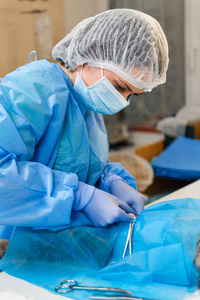 夹紧 手术刀 程序 注射 滴管 导管 检查 外科医生 手套