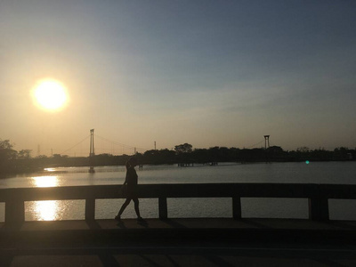 天空 动机 锻炼 女人 城市 有氧运动 风景 活动 能量