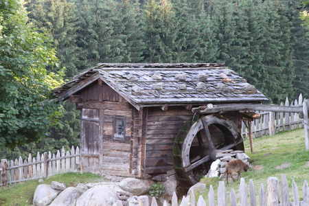 建筑 古老的 意大利 旅行 阿尔卑斯山 水磨 流动 旅游业