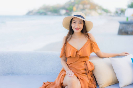 假期 帽子 肖像 亚洲 放松 太阳 旅行 女士 时尚 后面