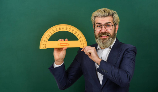 度工具关于角度的教学.数学是为了更好的未来.私人课程.