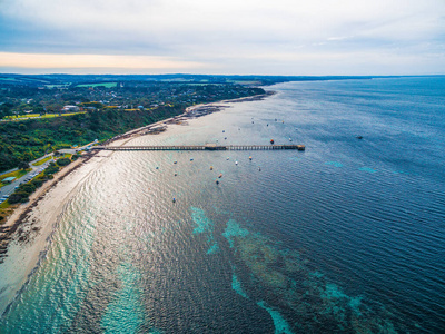 半岛 海湾 天空 假期 美丽的 日落 天线 系泊 钓鱼 风景