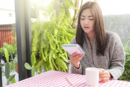 漂亮的 成人 放松 可爱的 美丽的 教育 亚洲 女士 日本人