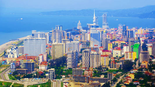 佐治亚州巴统-2015年6月9日:格鲁吉亚巴统黑海海岸海滨城市鸟瞰图.