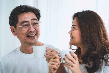 成熟 房子 在一起 食物 老的 肖像 简单的 退休人员 退休