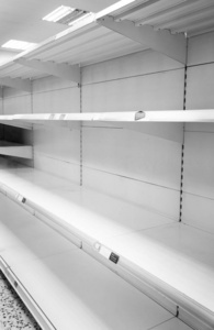 零售业 在室内 产品 超市 架子 市场 出售 搁置 商店