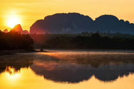 反射 泰国 目的地 日落 太阳 美丽的 石灰石 沼泽 自然