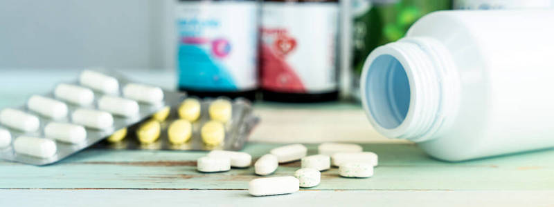 抗生素 剂量 瓶子 上瘾 治愈 药丸 光晕 头痛 过敏 化学