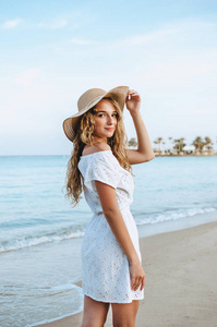 埃及 春天 女士 帽子 美丽的 旅行 海洋 自然 连衣裙