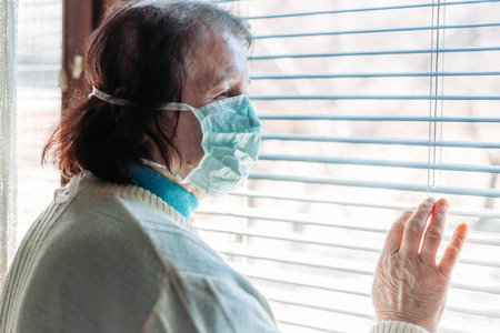 老年人 病毒 保护 孤独的 健康 成熟 帮助 祖母 老的