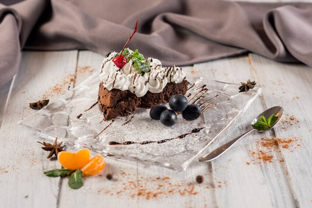 草莓 糕点 特写镜头 面包店 浆果 甜点 水果 盘子 巧克力