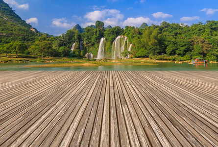 旅行 木材 岩石 春天 公园 风景 禁令 森林 美丽的 池塘