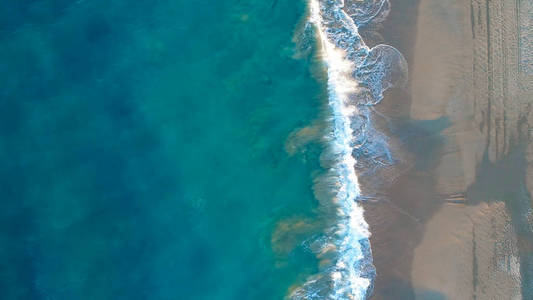 绿松石 自然 阳光 飞行 波动 美丽的 海景 天空 鸟瞰图