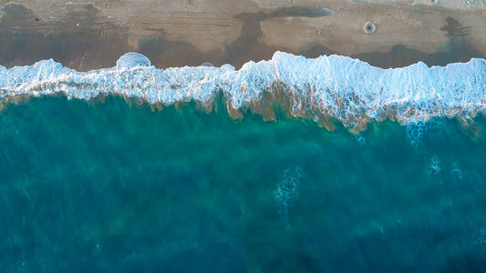 阳光 海岸线 无人机 空的 假期 海湾 飞行 美丽的 天线