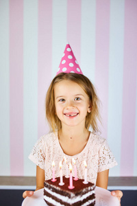 美丽的 公主 女孩 帽子 甜点 蹒跚学步的孩子 生日 假日