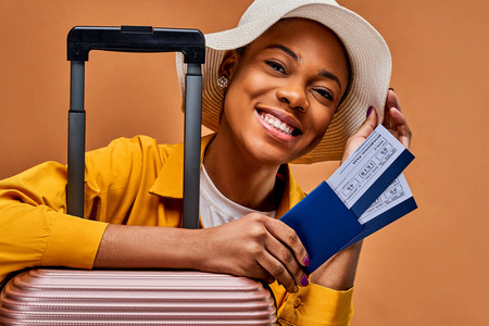 旅游业 非洲裔美国人 假期 护照 闲暇 旅行 成人 旅行者