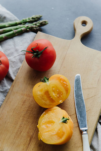 午餐 厨房 切割 美味的 素食主义者 意大利语 美食家 西红柿