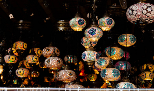 伊斯坦布尔 玻璃 集市 市场 排灯节 工艺品 印地语 彩色灯光