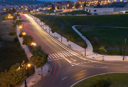 旅行 商业 城市 照亮 街道 建筑 场景 公路 沥青 黄昏